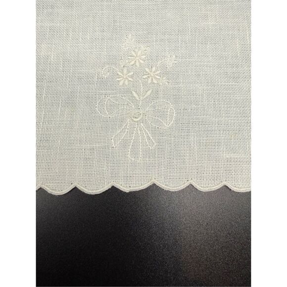 Linen Cocktail Napkins Set of 6 White On White Floral Embroidery 5.5” X 8” - Picture 5 of 8